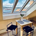 Διαμέρισμα Aurora Loft - - Panoramic Views & Free Parking Τρόμσο