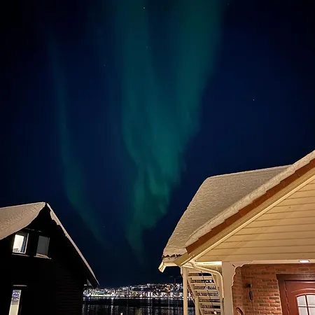 Aurora Loft - - Panoramic Views & Free Parking Lägenhet