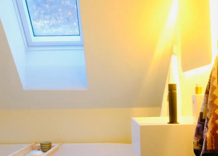 Aurora Loft - Tromso - Panoramic Views & Free Parking Apartment